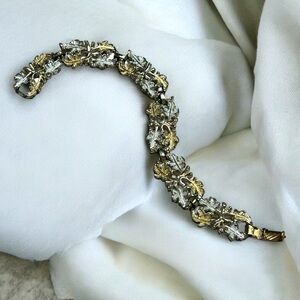 Vintage‎ Sarah Coventry 1968 “Garland” Gold & Silvertone Leaf Bracelet